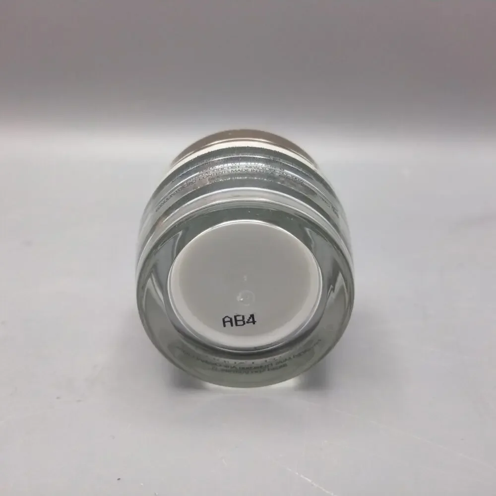 Estee Lauder DayWear Multi-Protection Anti-Oxidant 24H-moisture Creme SPF15-.5oz - Picture 3 of 3